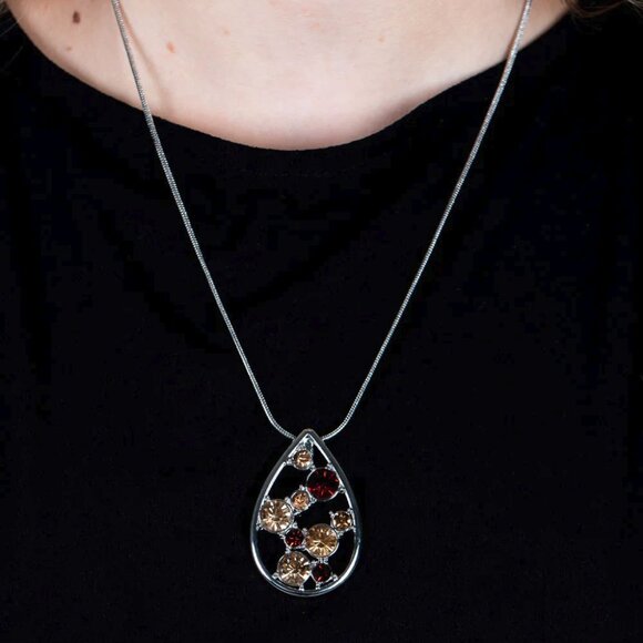 Paparazzi Jewelry - ​Seasonal Sophistication - Brown Necklace - Vintage - Picture 4 of 6